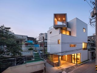 Четырехэтажный дом в Южной Корее от Plan Architects Office