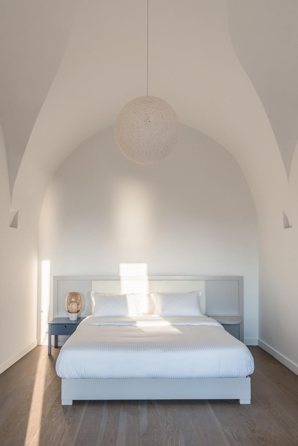 Small Hotel in OIA Castle Kapsimalis Architects