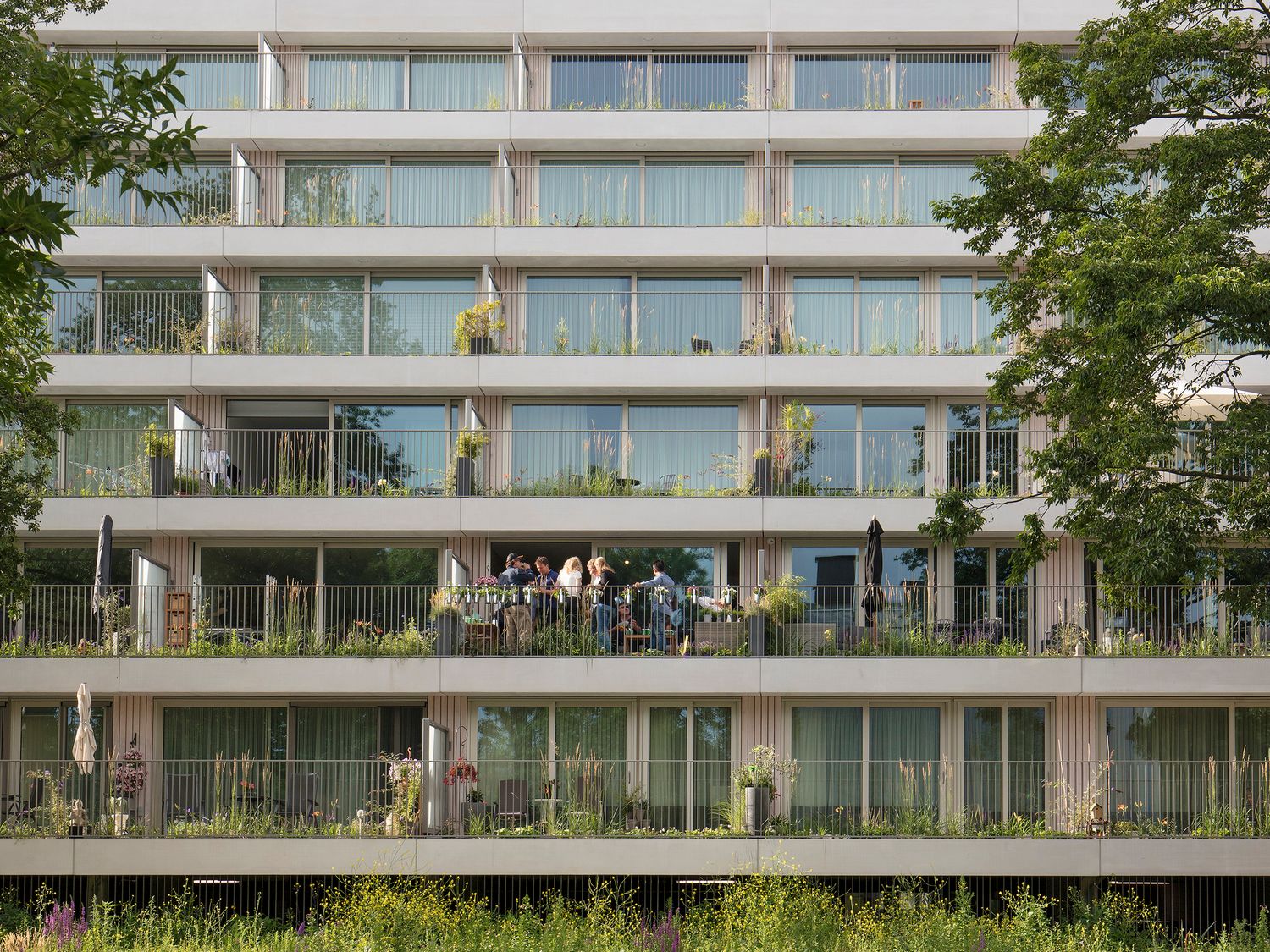 Жилой комплекс Klencke с живыми террасами в Амстердаме