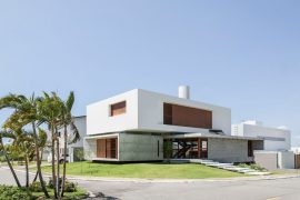 Двухэтажный дом от Martins Lucena Arquitetos