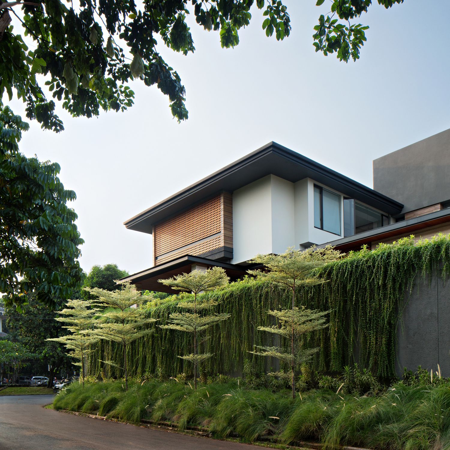 Дом площадью 425 кв. метров в Джакарте