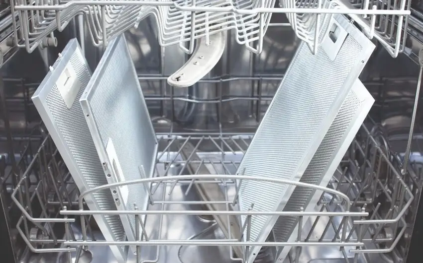 Посудомоечная машина для чистки фильтров кухонной вытяжки